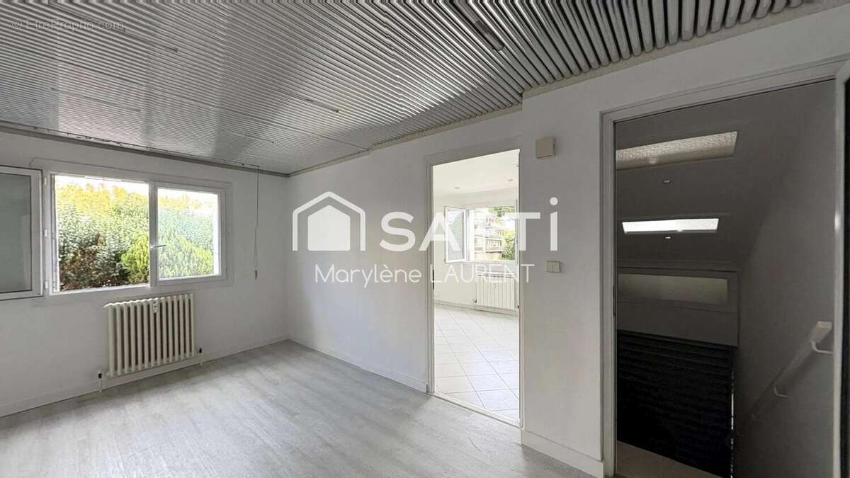 Photo 4 - Appartement à FREJUS