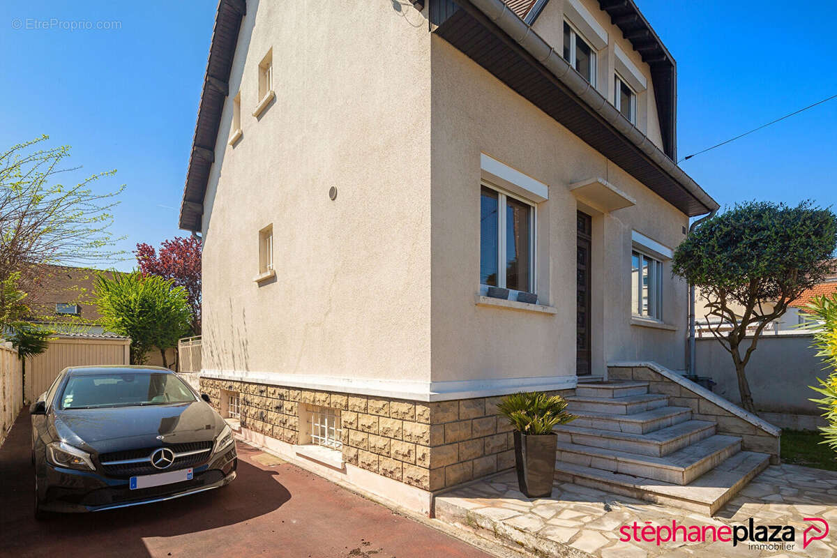 Maison à BEZONS