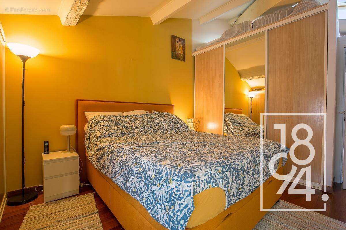 Appartement à MARSEILLE-6E