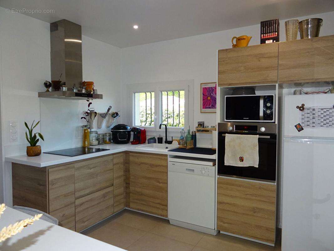 Maison à SAINT-PIERRE-DU-MONT