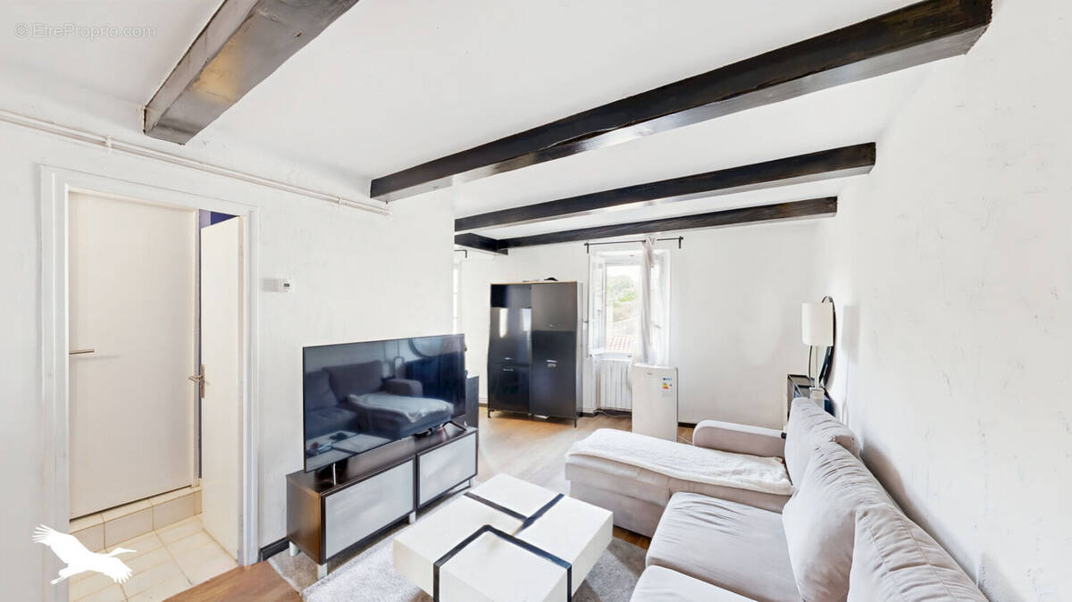 Appartement à MARSEILLE-11E