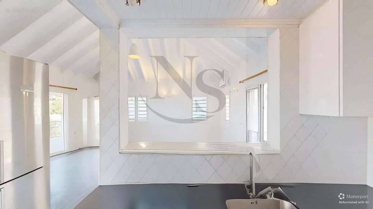 Maison à CAPESTERRE-BELLE-EAU