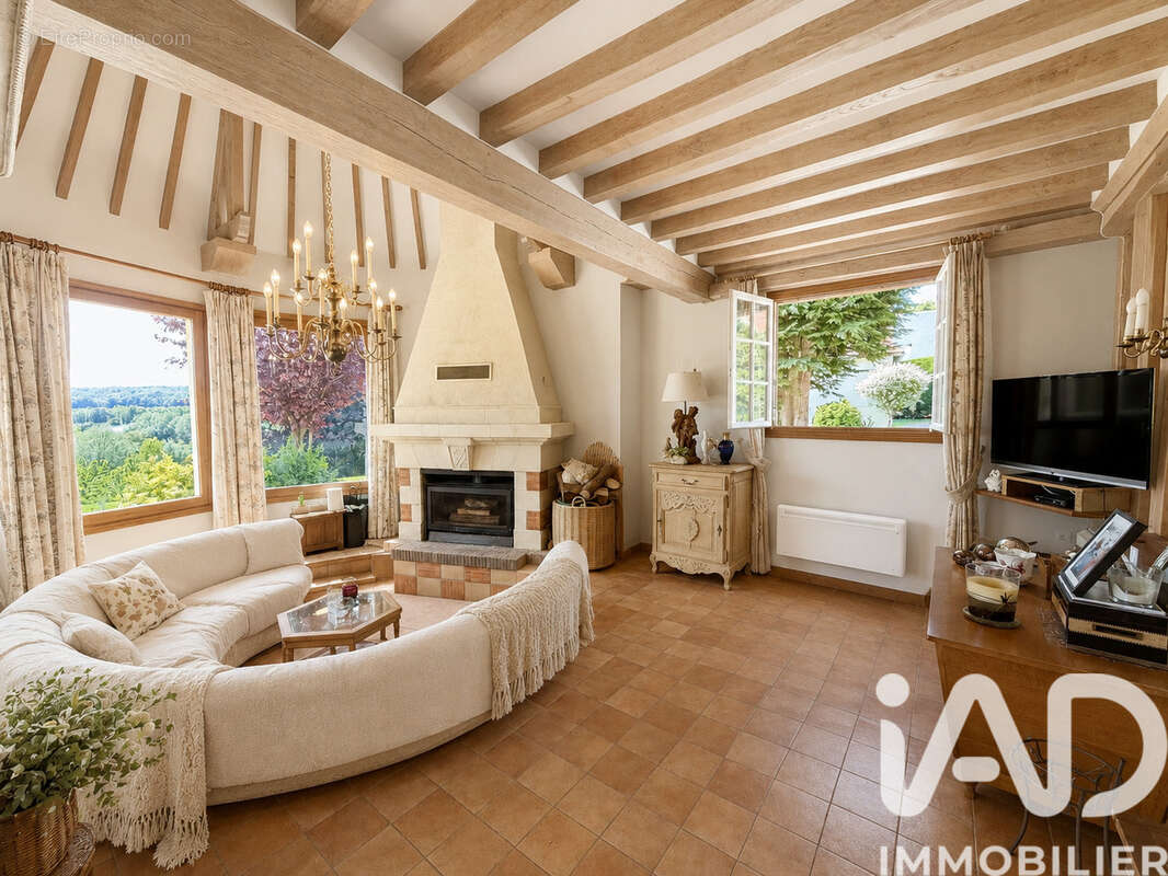 Maison 207 m² à Tordouet  - photo 6