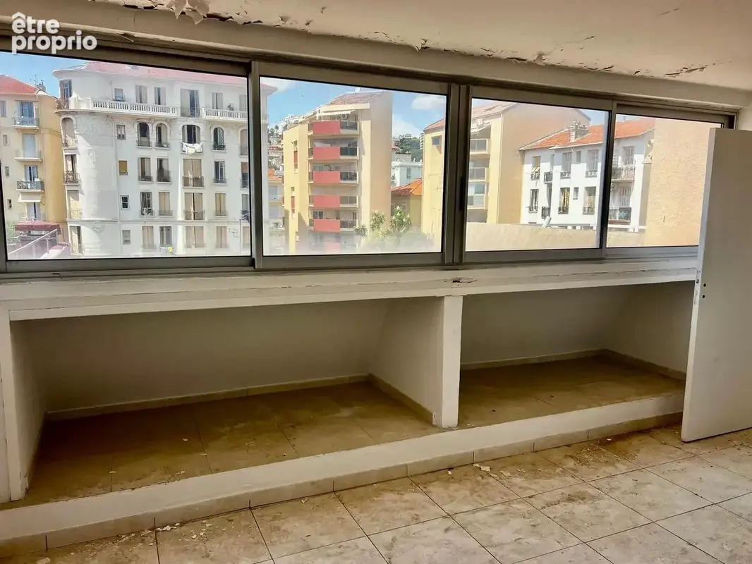 ​PROJET DE RÉNOVATION D'EXCEPTION – Dernier étage avec terrasse de 24 m² au cœur de la Libération - photo 5