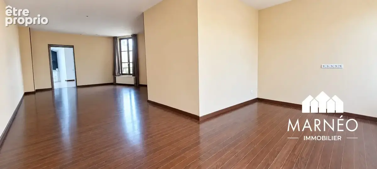 Appartement 7 pièces 125 m² à vendre à Chalons-En-Champagne (51000) - photo 3