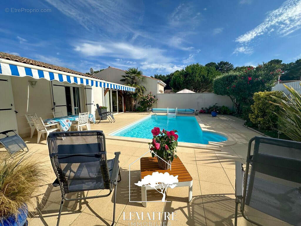Au calme, maison plain pied 4 chambres + jardin d'hiver, piscine et garage ! - photo 21