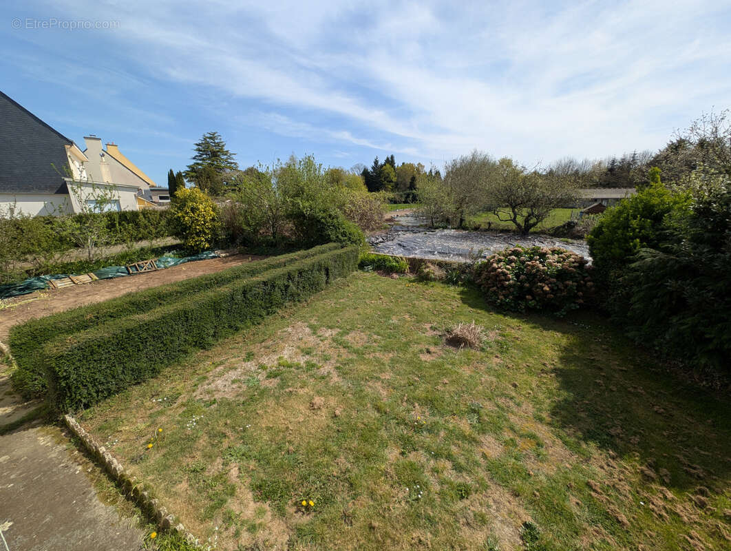 Maison à CLEGUER