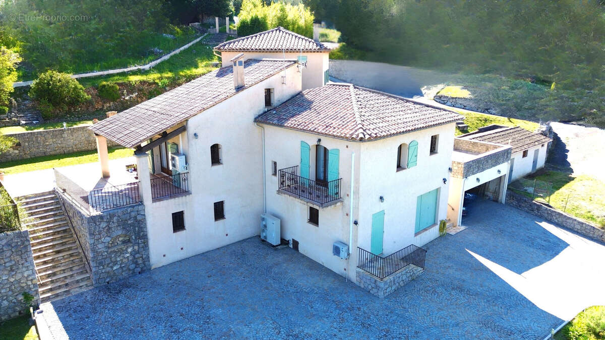 Maison à PEYMEINADE