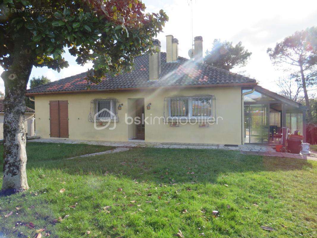 Maison plain-pied de 114 m² sur grand sous-sol - photo 5