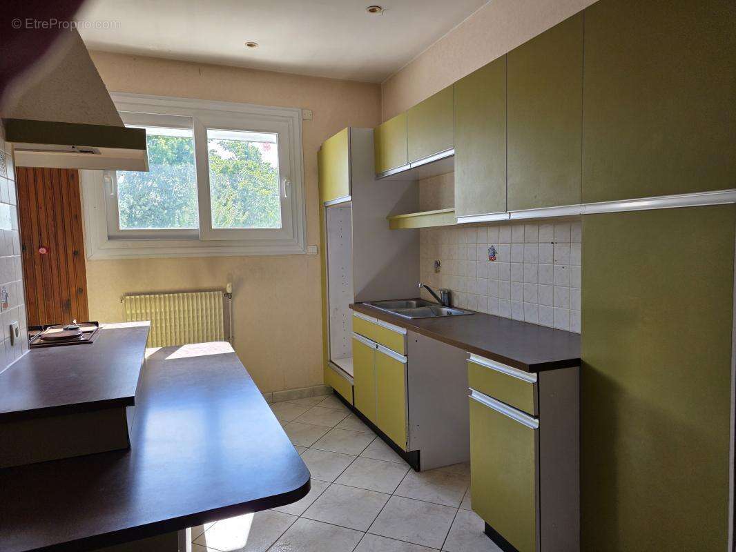 Maison 100 m² à La Rochelle  - photo 6