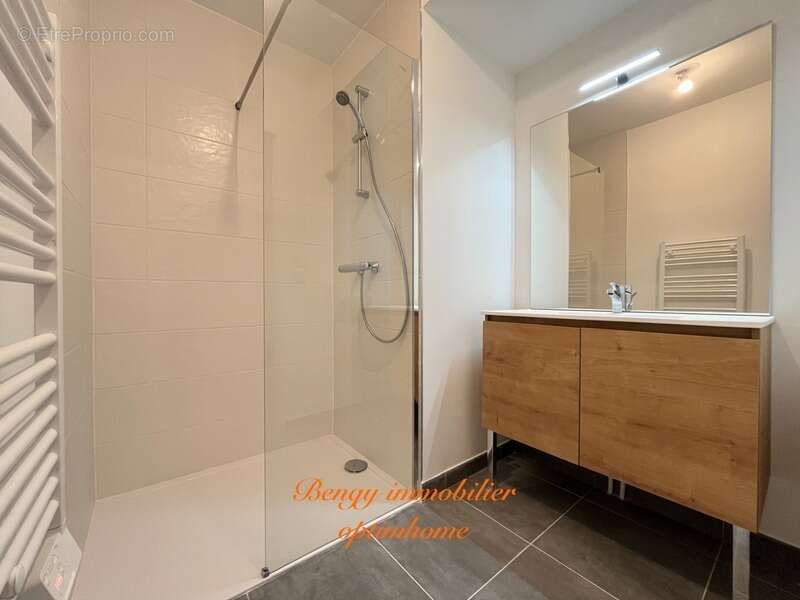 Appartement à SAINT-CYR-SUR-LOIRE