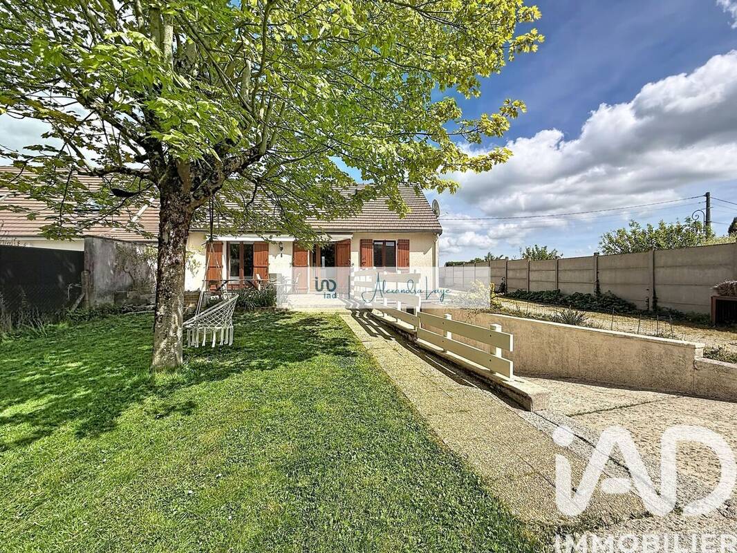 Photo 1 - Maison à FERICY