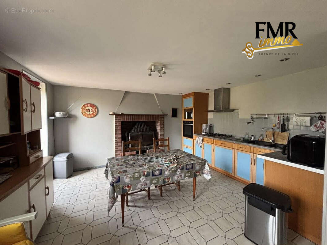 Maison à SAINT-PIERRE-SUR-DIVES