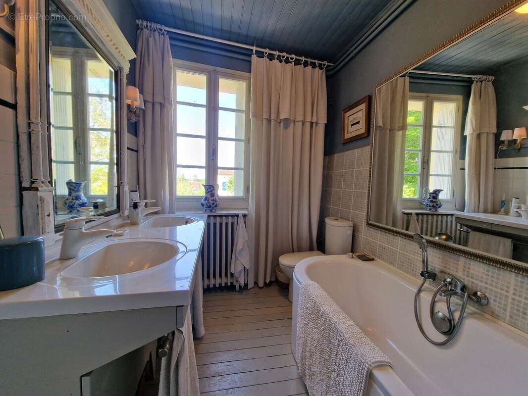 Appartement à SIGOULES
