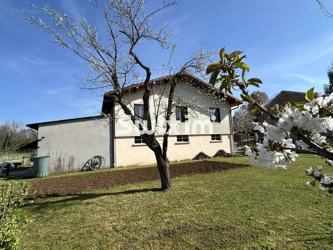 Maison à LONS-LE-SAUNIER