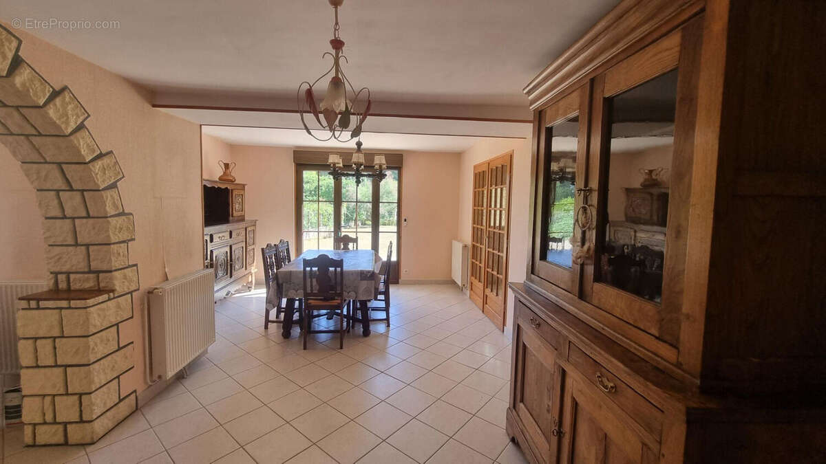 Maison à vendre Val-de-la-Haye  99,04 m²  3 chambres  Garage, Cave & Jardin - photo 7