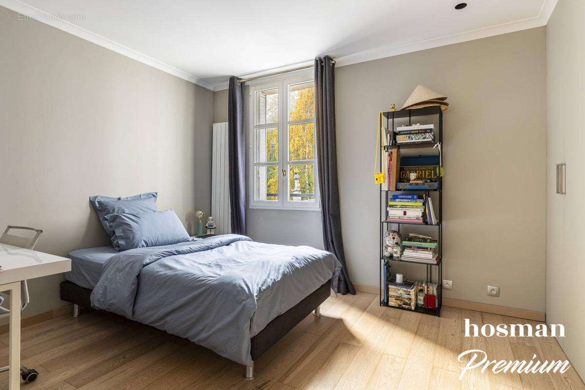 Appartement à PARIS-8E