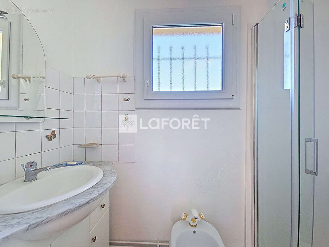 Maison de plain pied Orthez 5 pièces 78m² - photo 15