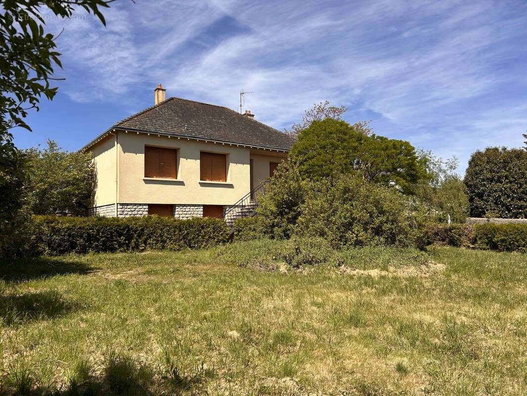 Maison à SAINT-MARCEL