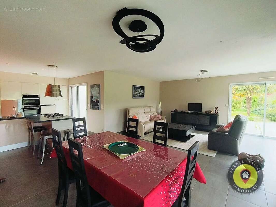 Maison à PLOUER-SUR-RANCE