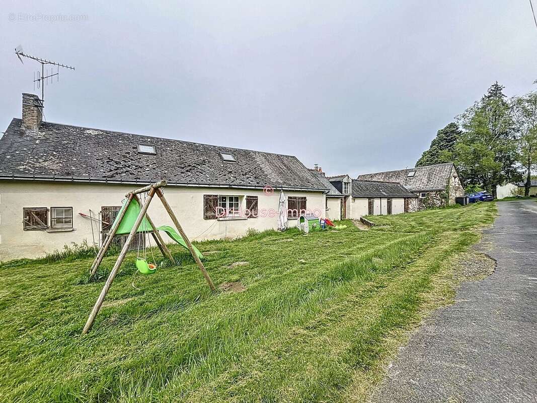 Maison à MARCILLY-SUR-MAULNE