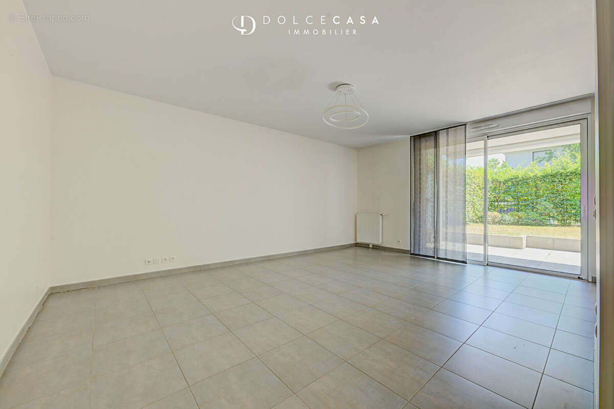 Appartement  4 pièce(s) - photo 2