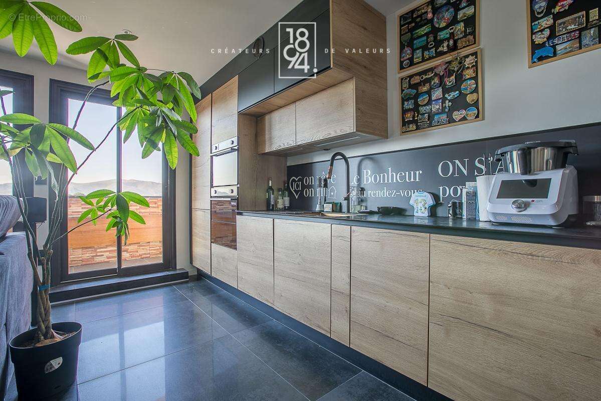 Appartement à MARSEILLE-13E