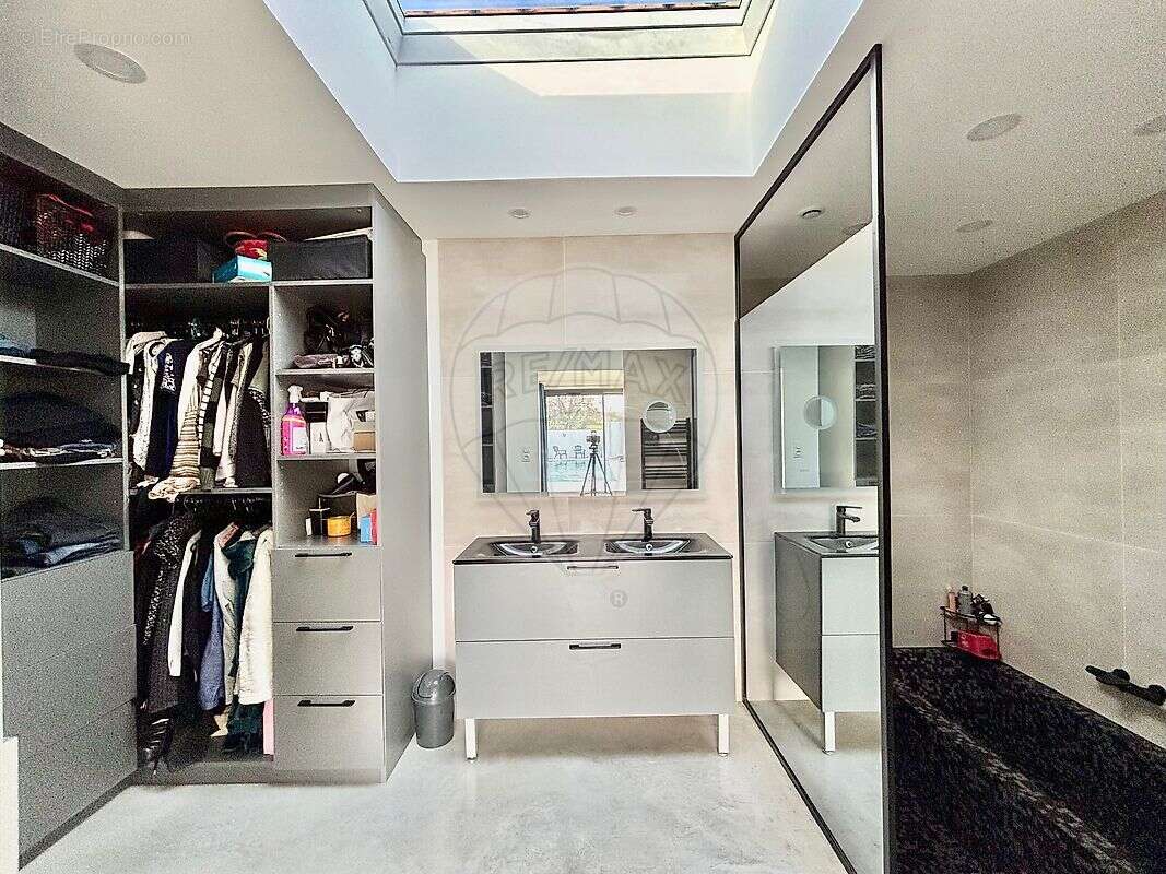 Maison à SAINT-PRIEST