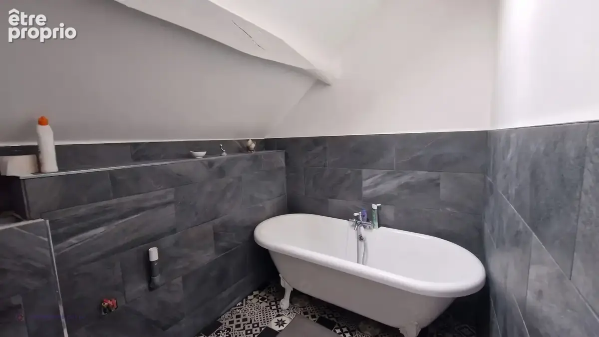JOUY centre - Maison ancienne de135 m² - photo 8