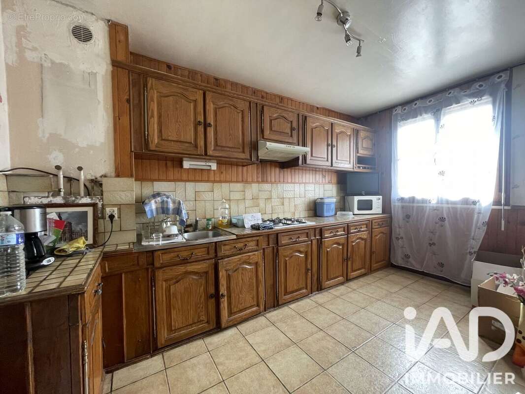 Maison 90 m² à Landelles  - photo 4