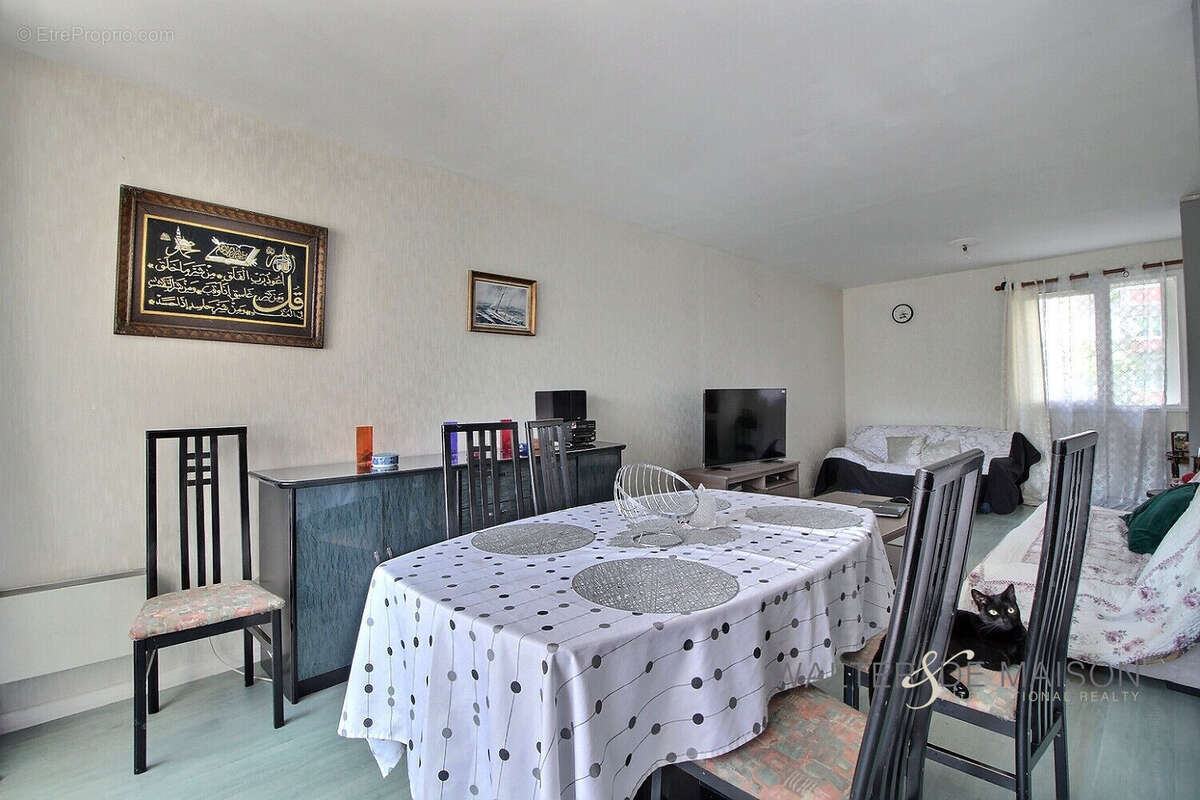 Appartement à EPINAY-SUR-SEINE