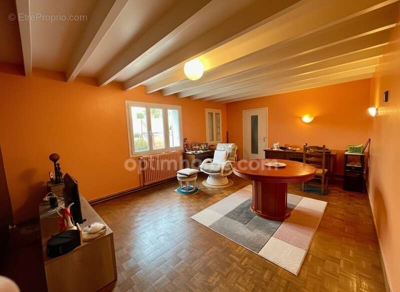 Appartement à SAINT-NICOLAS-DU-PELEM