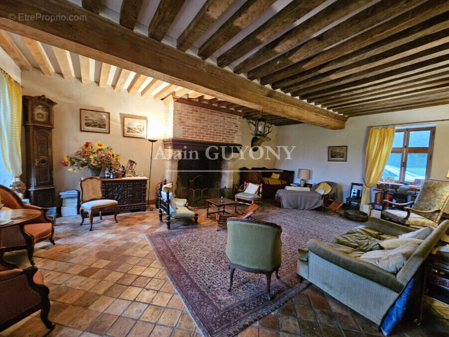 Maison à PONT-L&#039;EVEQUE