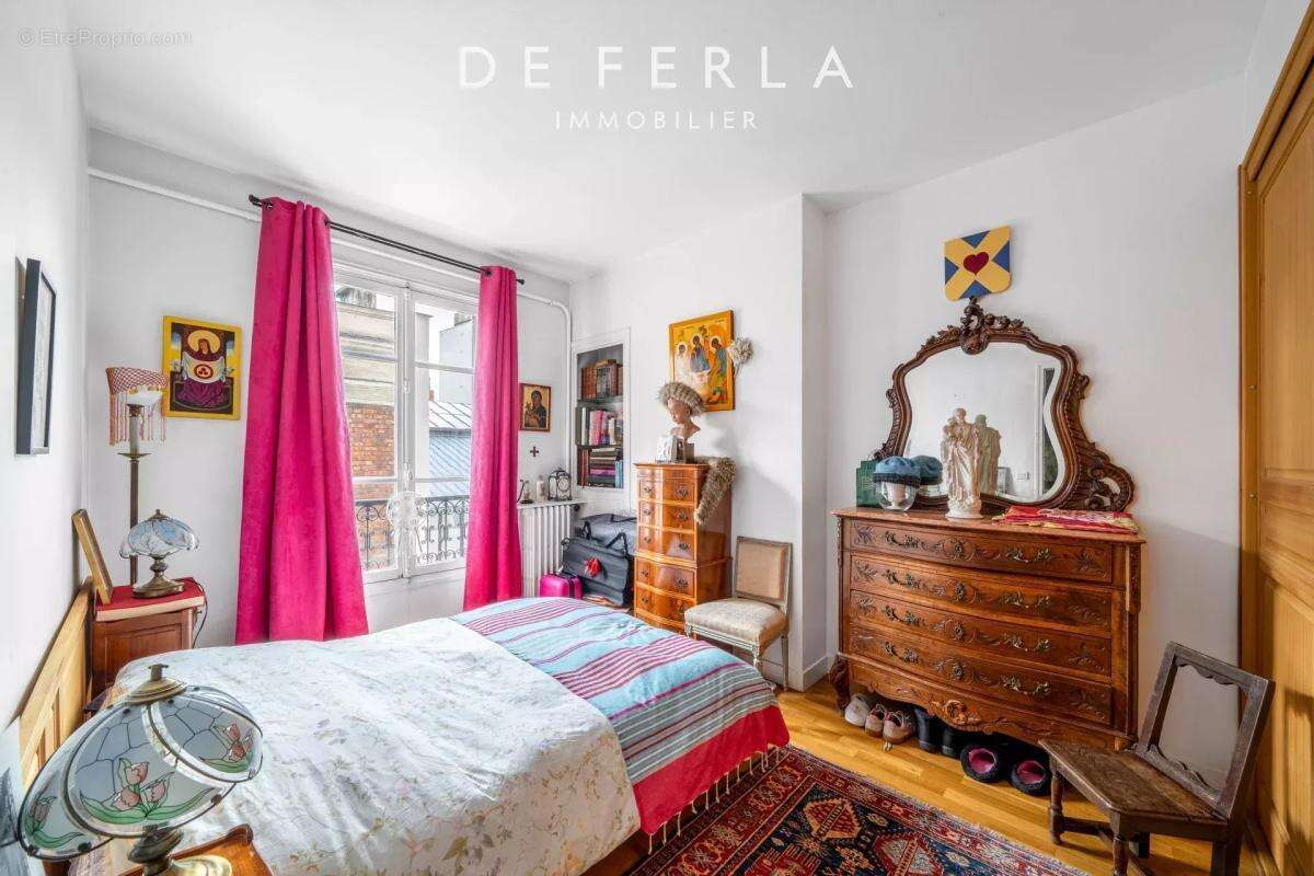 Appartement à PARIS-14E