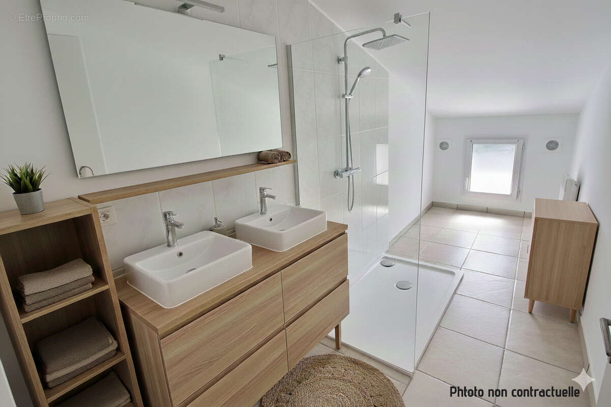 Maison à SAINT-MARTIN-DE-LONDRES