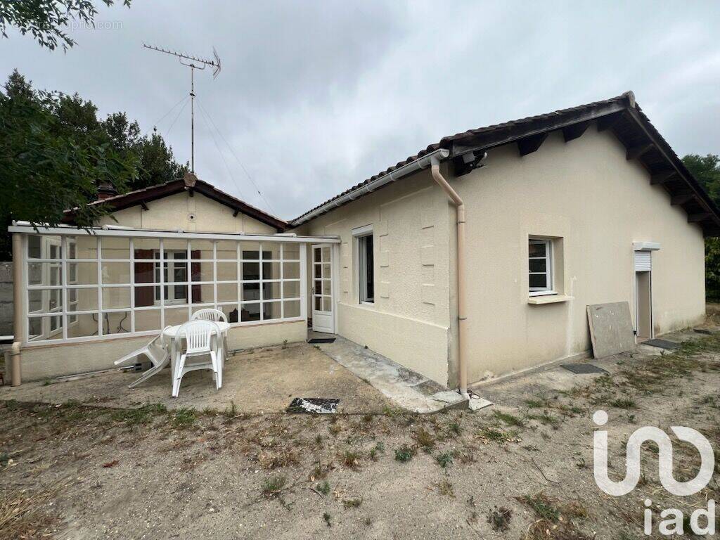 Photo 1 - Maison à MONTENDRE