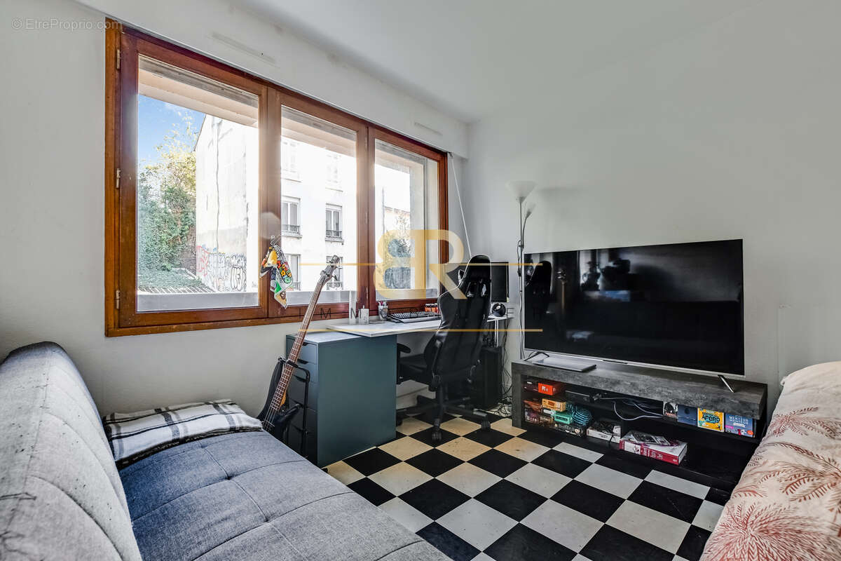 Appartement à PARIS-20E