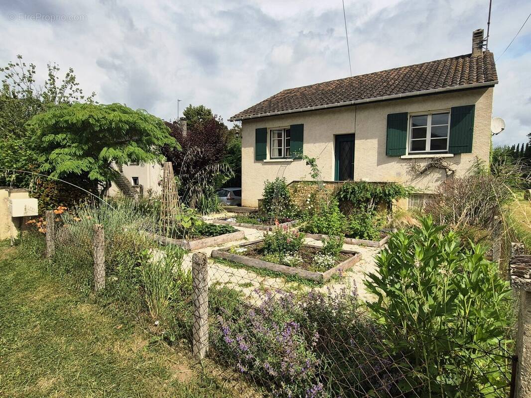 Maison à TREMOLAT