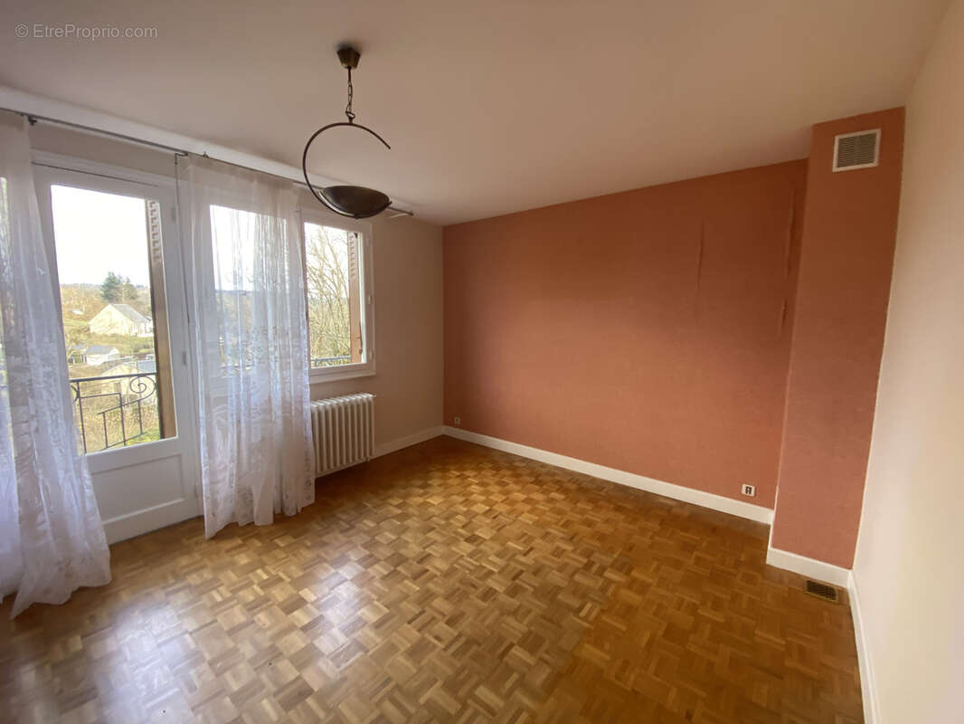 Maison à BOURG-LASTIC