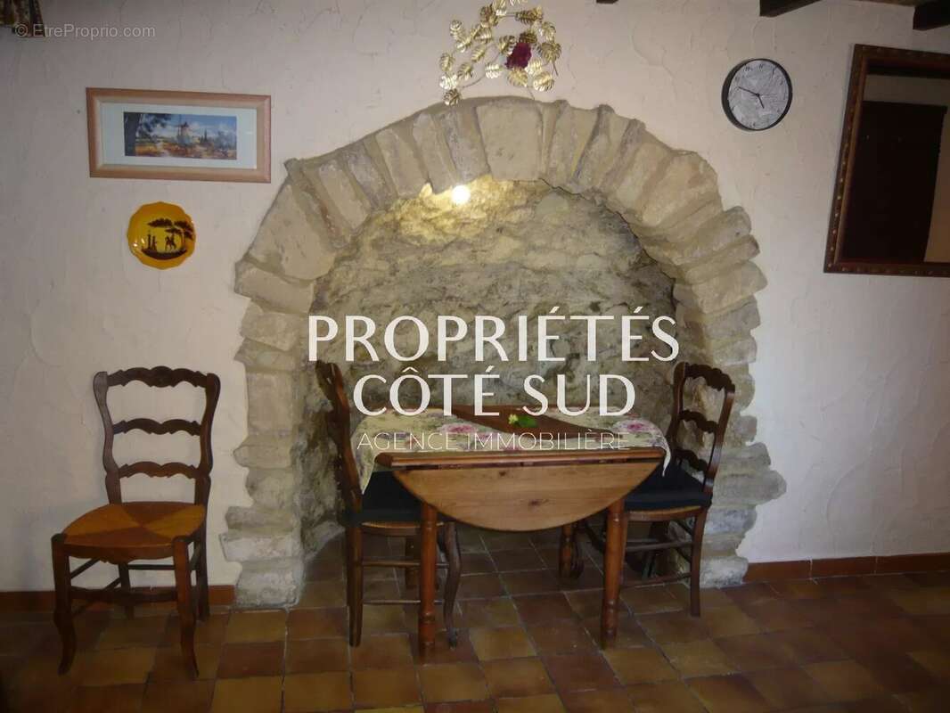 Maison à SAINT-PONS-LA-CALM