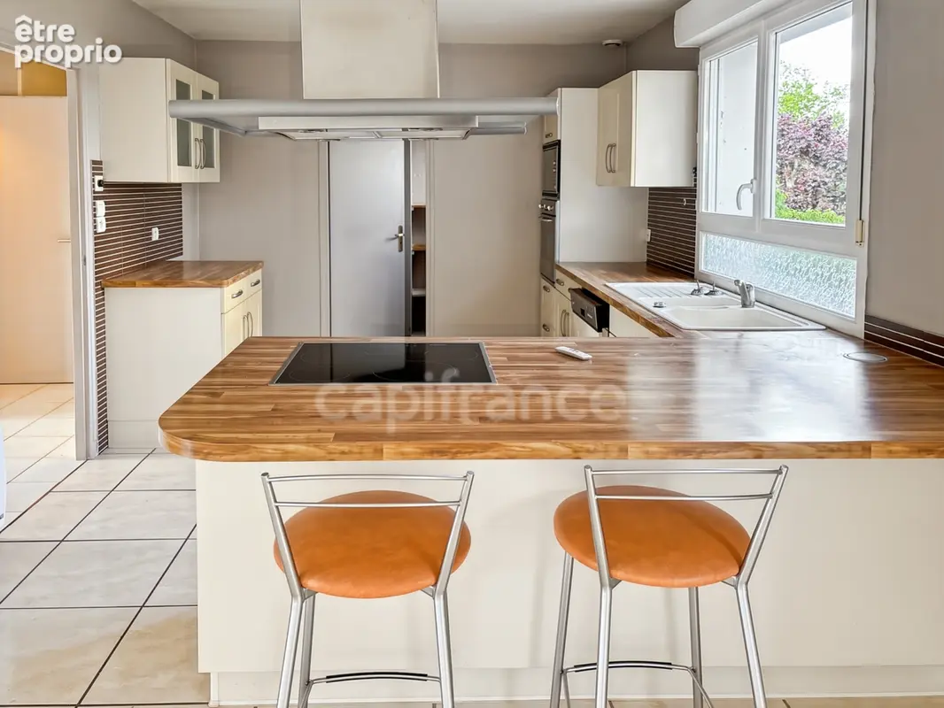 NEUVILLE SUR SARTHE (72) Maison sur sous sol 3 chambres 1500 m2 - photo 5