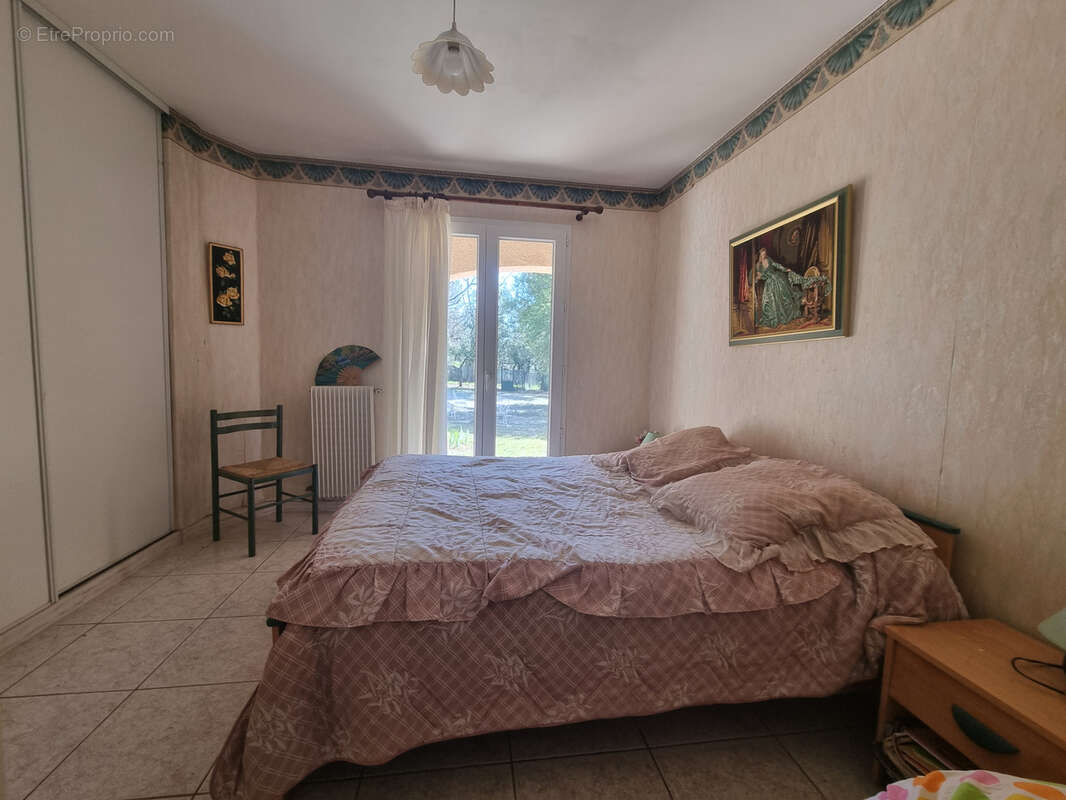 Maison à REGUSSE