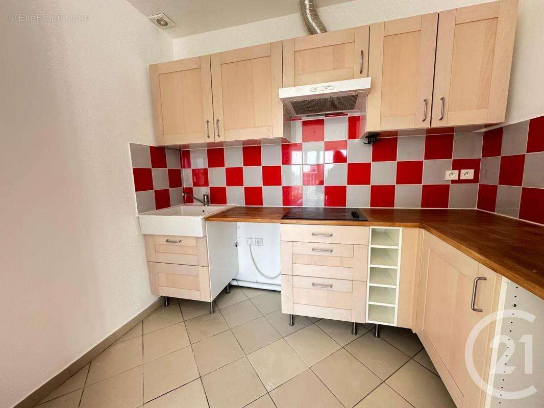 Appartement à FONTENAY-SOUS-BOIS