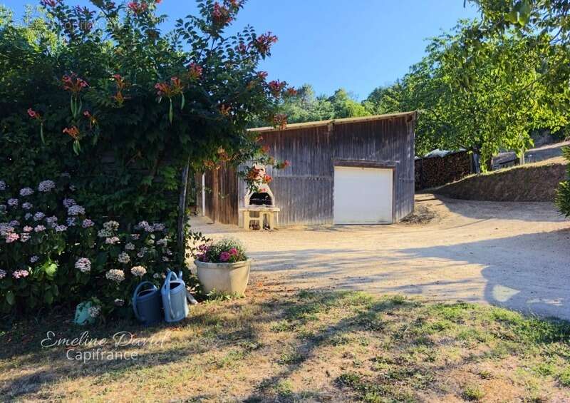 Secteur recherché – Maison de plain-pied avec piscine sur environ 7 000 m² - photo 17