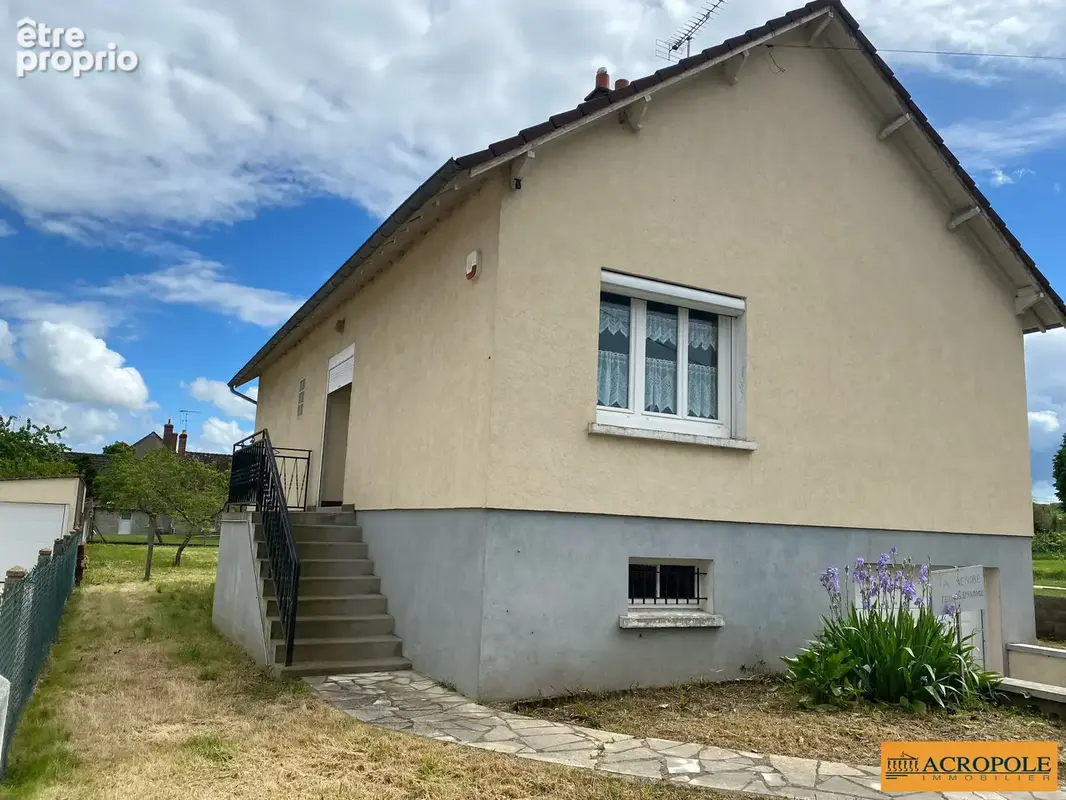 Maison 4 pièces 77 m² à vendre à Poilly-Lez-Gien (45500) - photo 2