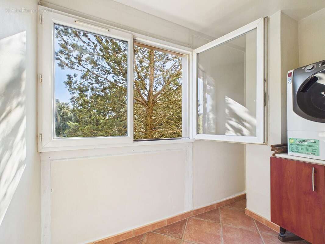 Appartement à VILLENEUVE-LES-AVIGNON