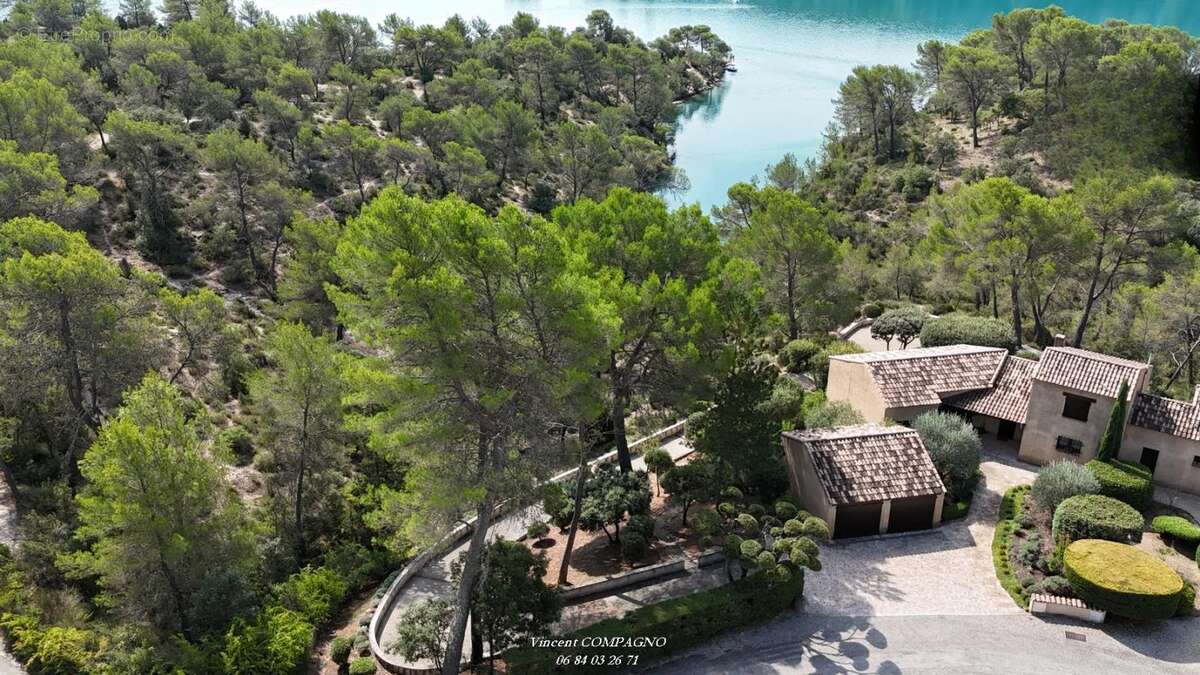 Maison à ESPARRON-DE-VERDON