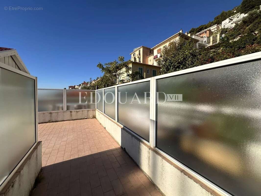 Appartement à ROQUEBRUNE-CAP-MARTIN