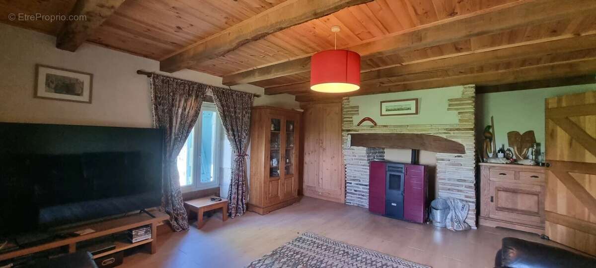 Maison à MONTPEZAT-DE-QUERCY