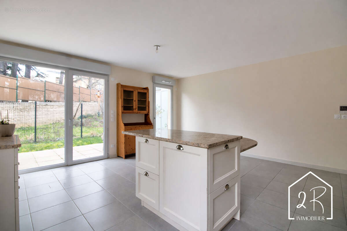 T4 - 86 m2 - Jardin, terrasse - photo 10